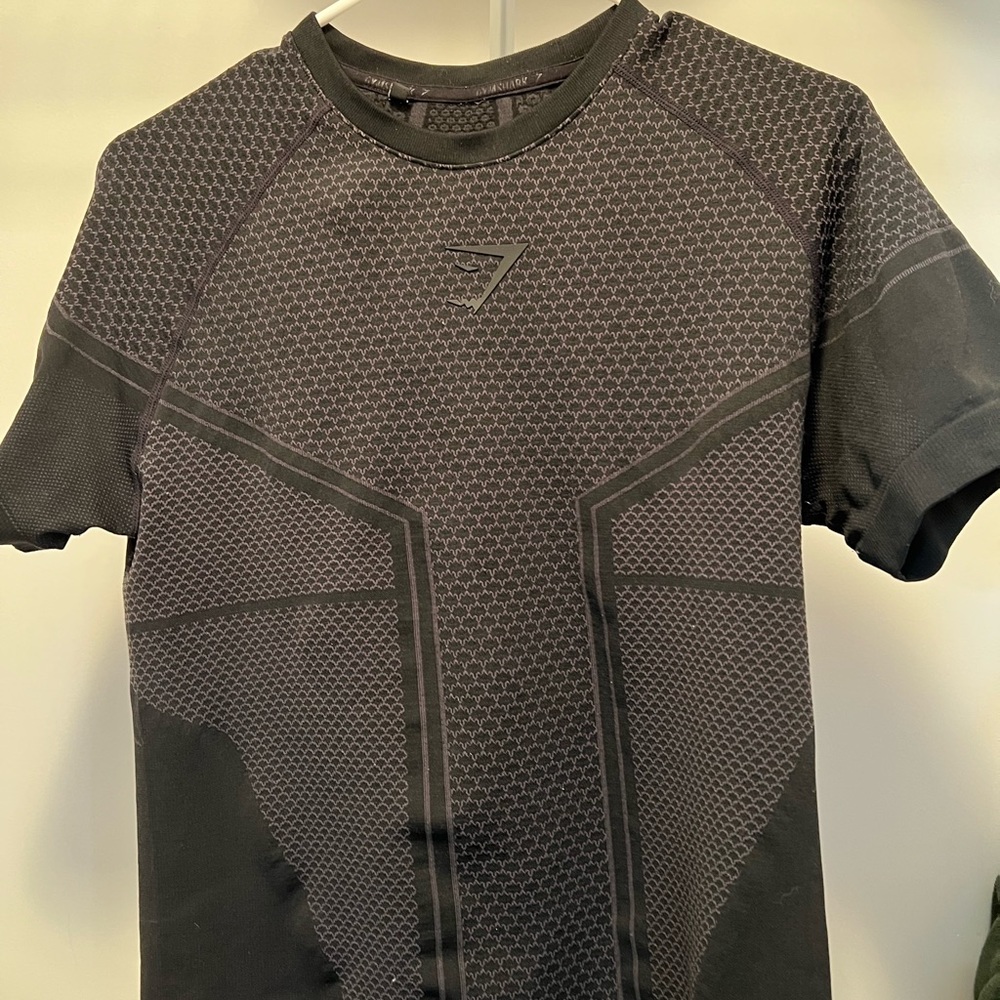 (SOLD) OG Gymshark men’s black onyx V3 medium tee